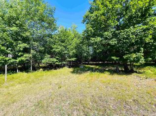 11 Irish Oaks Ests, Gladstone, MI 49837