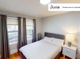 11 Governor Winthrop Rd #1-B, Somerville, MA 02145