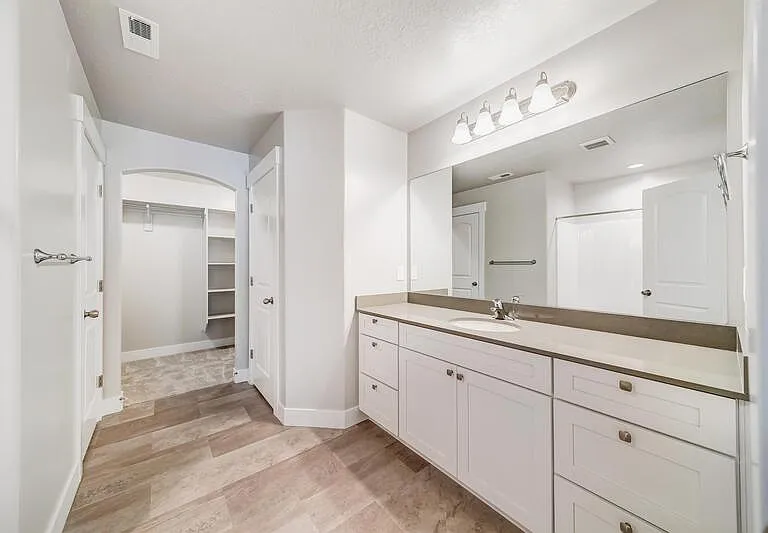 16162 S Truss Dr #BASEMENT MASTER — Photo 13