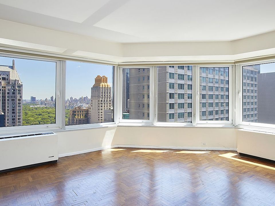 1st image of 150 W 56th St APT 3002