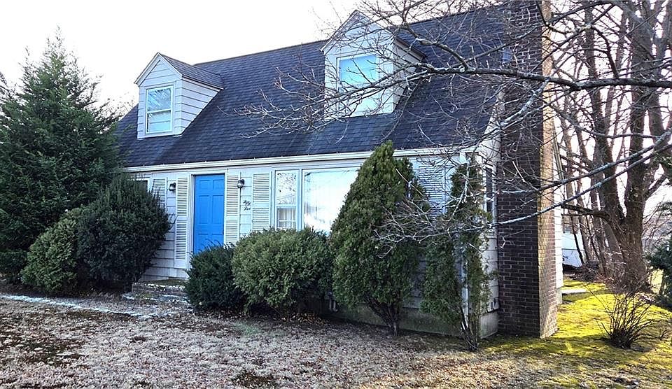 1st image of 55 Cypress Dr