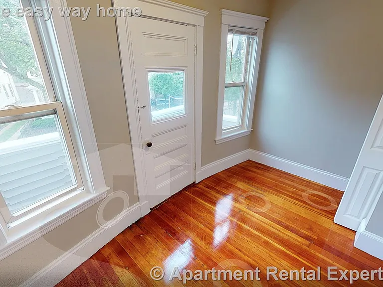 25 Pennsylvania Ave #2 — Photo 10