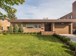 6423 N Christiana Ave, Lincolnwood, IL 60712