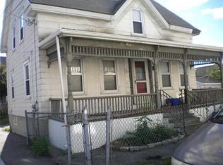 3 Dean Ave, Taunton, MA 02780