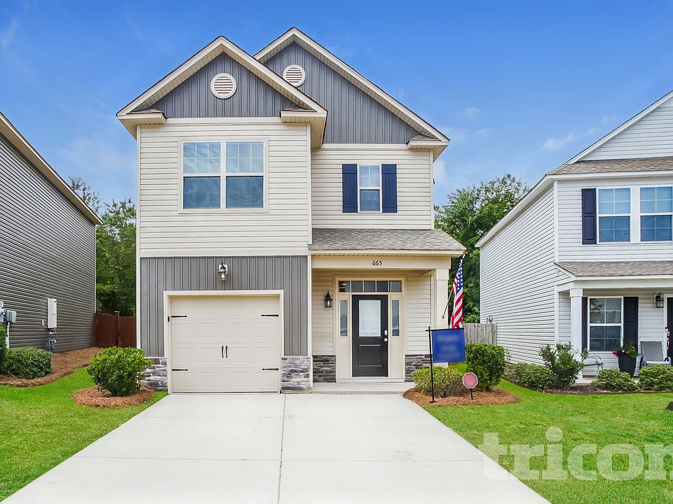 1st image of 665 Dawsons Park Way