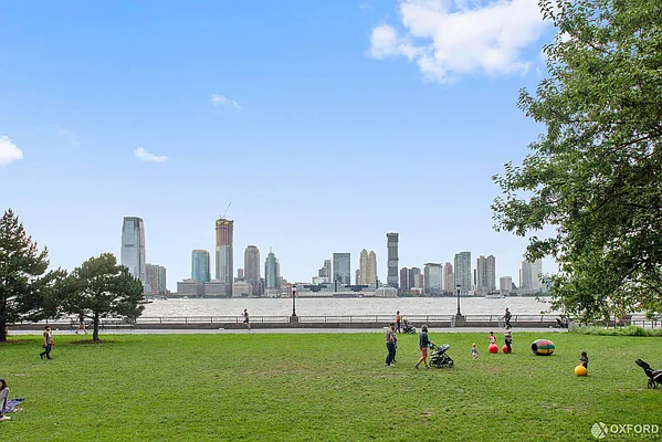 Rented by Oxford Property Group | media 25