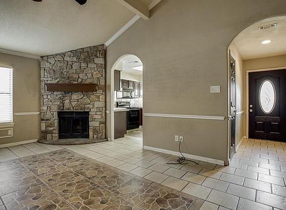3rd image of 507 Mockingbird Dr