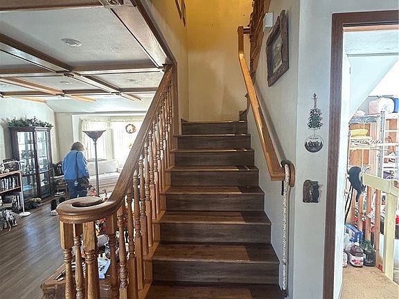 5th image of 833 Talmadge Rd