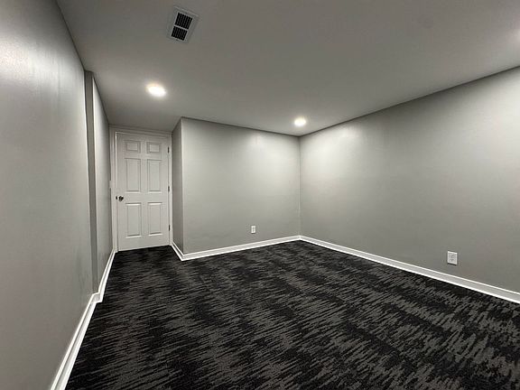 4th image of 6433 Georgia Ave N