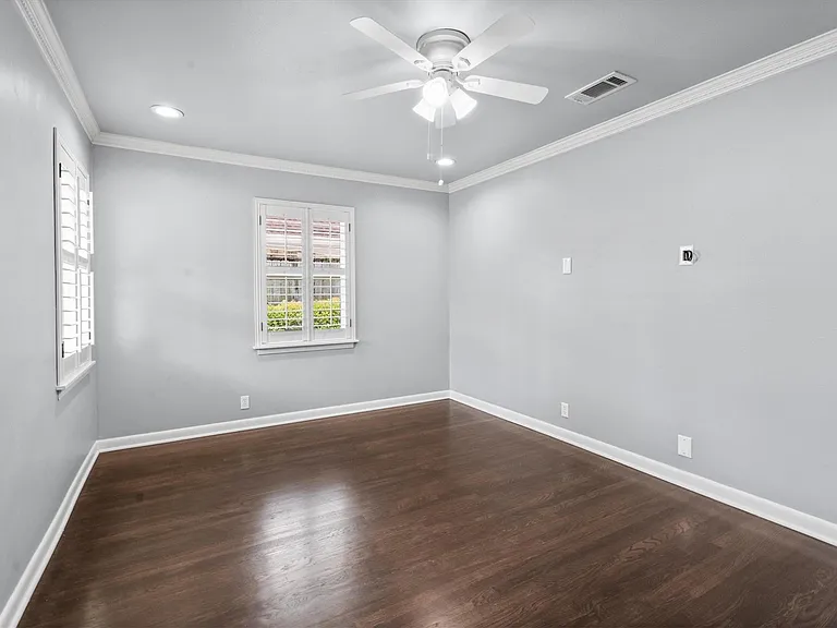 1328 Bingle Rd — Photo 36