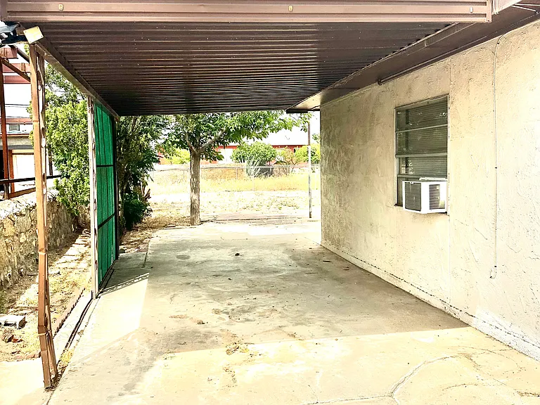 7505 Acapulco Ave — Photo 30