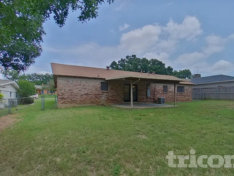 5636 Wimbleton Way — Photo 15