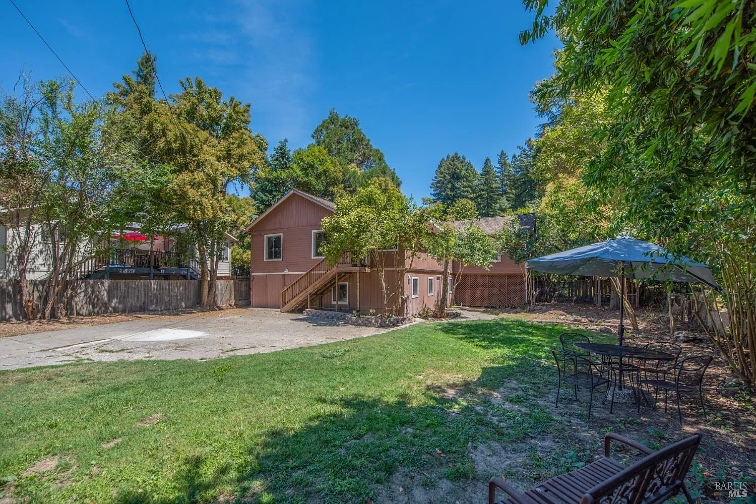 10671 Forest Hills Road - 3bd/2ba, 1,216 sqft - in Forestville, CA