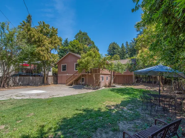 10671 Forest Hills Road, Forestville, CA 95436