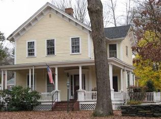 43 Longmeadow St #1, Longmeadow, MA 01106