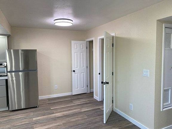 5th image of 19 College Dr APT 4