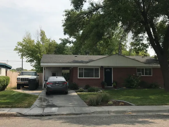 1485 Dennis St, Blackfoot, ID 83221