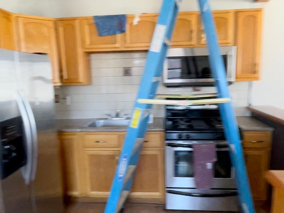 1st image of 10748 164th Pl Floor 2