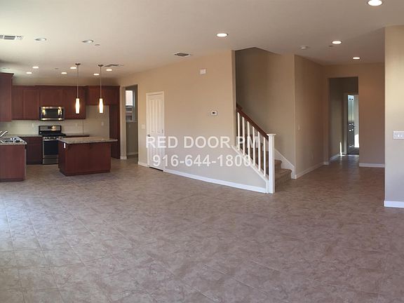 3rd image of 1153 Oakbriar Cir