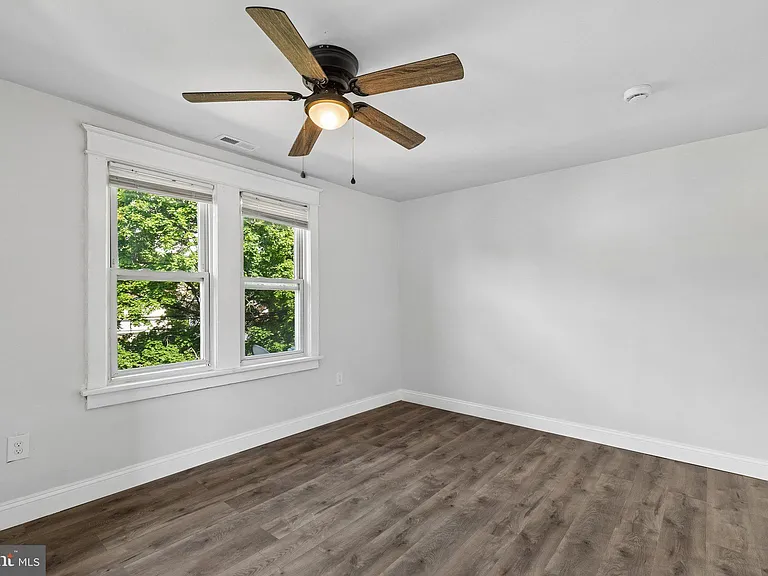 124 Lexington Ave #2 — Photo 9