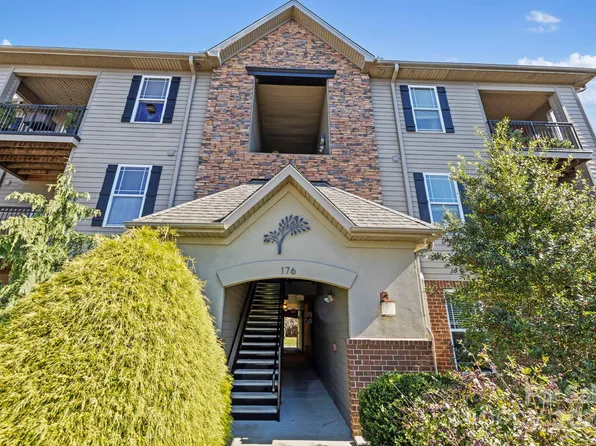 176 Brickton Village Cir #107, Fletcher, NC 28732