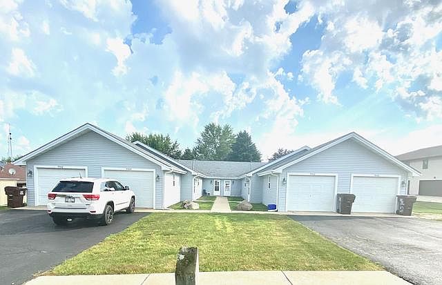 1st image of 5562-68 Windy Knoll Dr