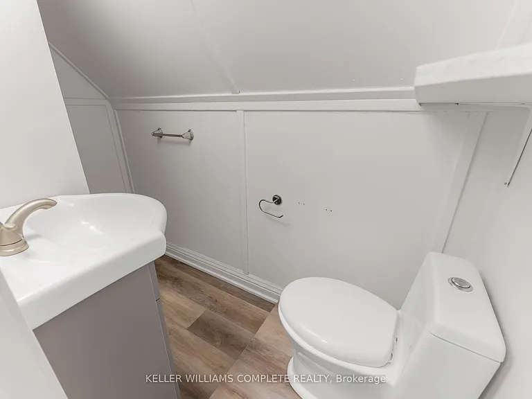 199 Balmoral Ave N #2 — Photo 16