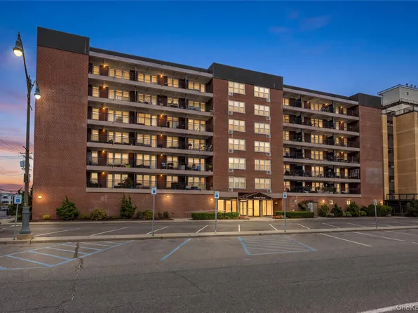 1 E Broadway #3D, Long Beach, NY 11561