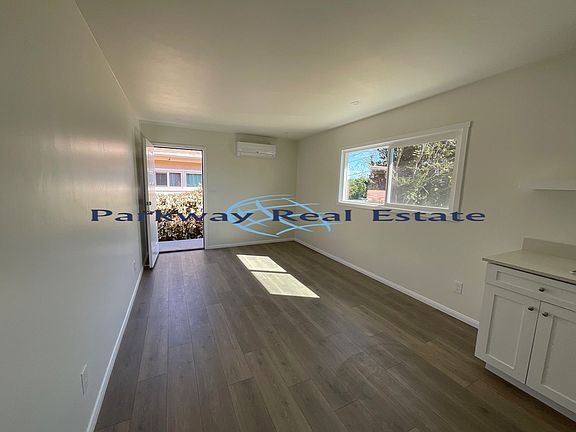 2nd image of 4405-4407 Mataro Dr