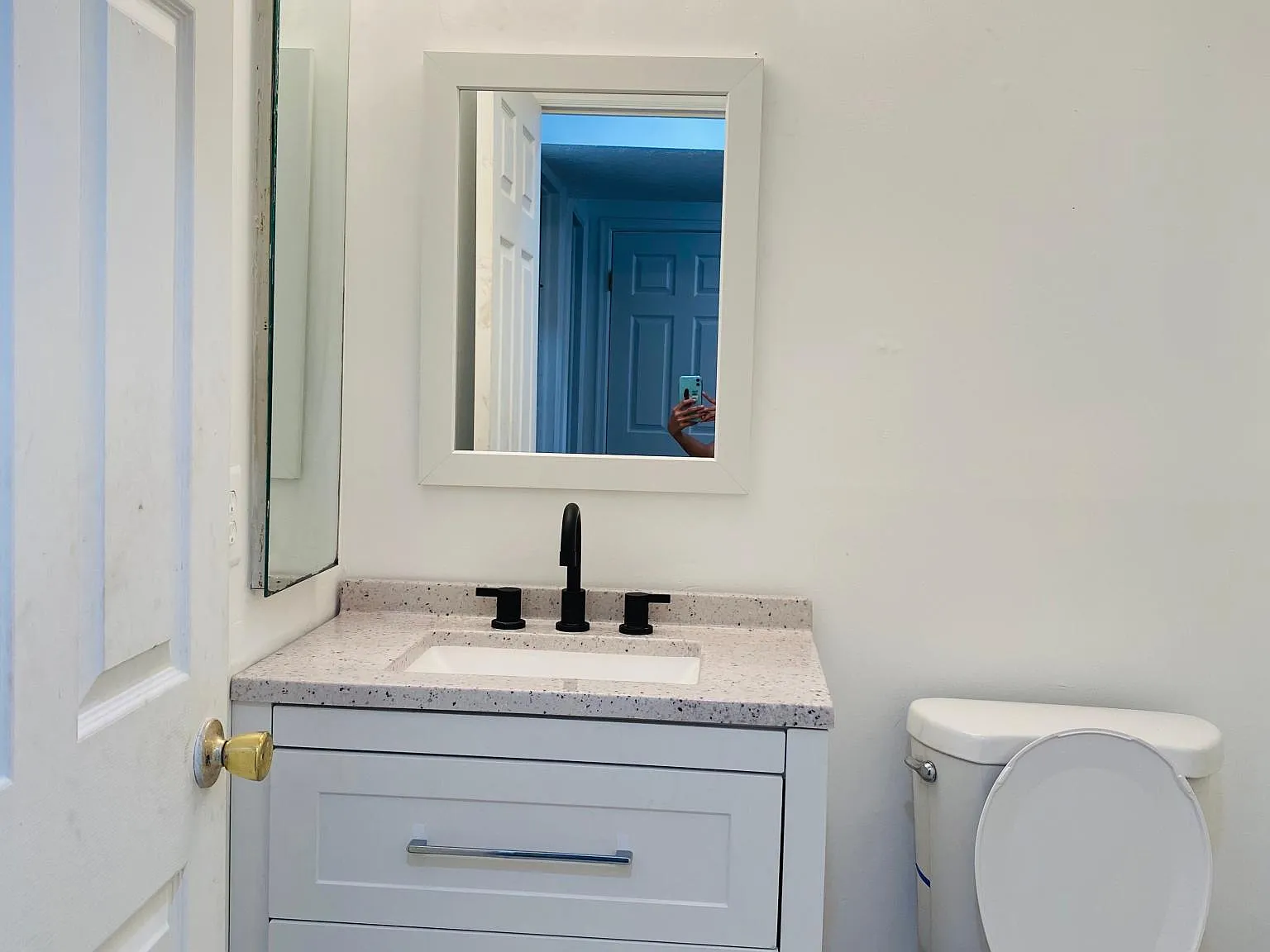 5 bed, 2350 sqft, $3,000 — Photo 3