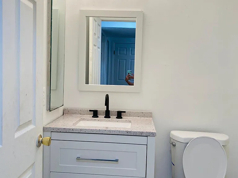 1315 Kingsbury Rd — Photo 3