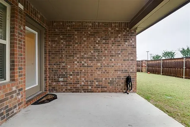 800 Laredo Ct — Photo 11