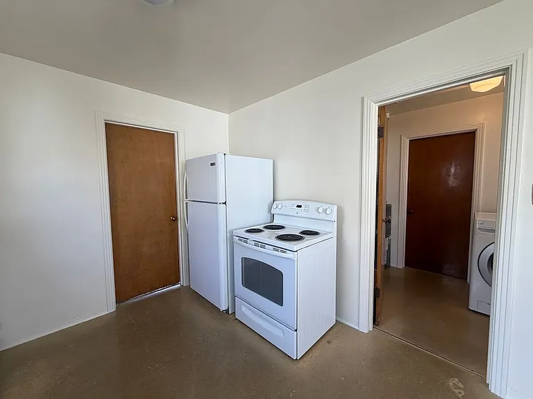 2231 Pine St — Photo 7
