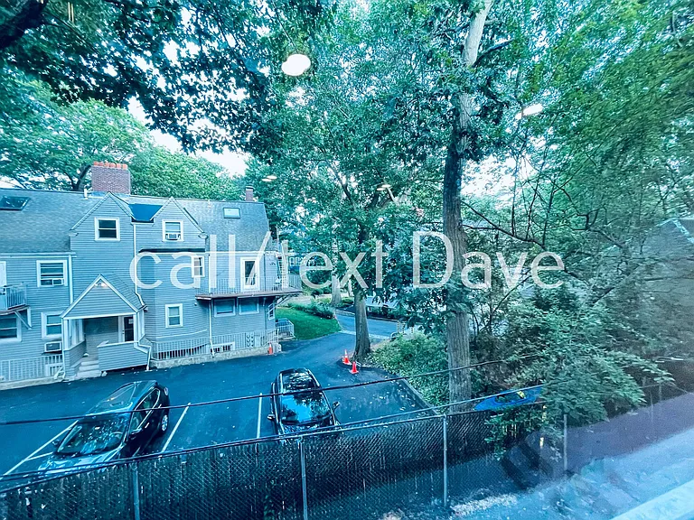 123 Sutherland Rd #1 — Photo 10