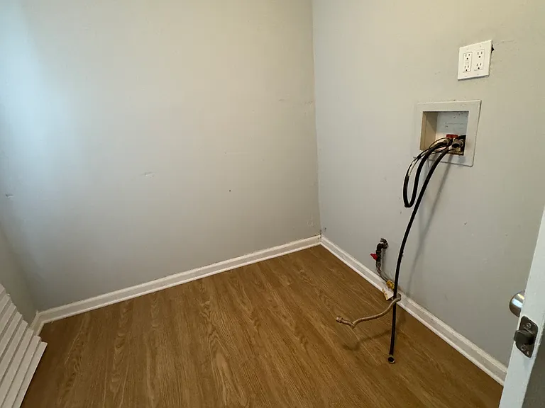 225 N Burgher Ave #1 — Photo 3