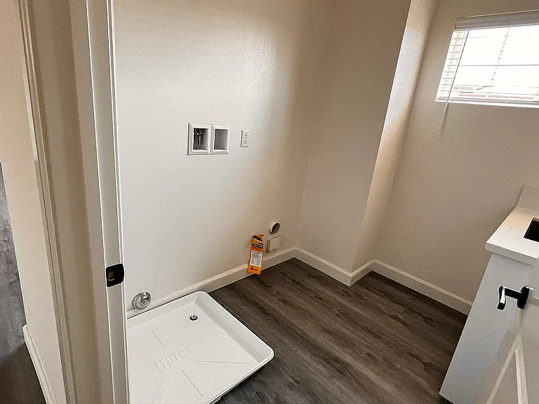 1356 Point Loma Pl — Photo 10