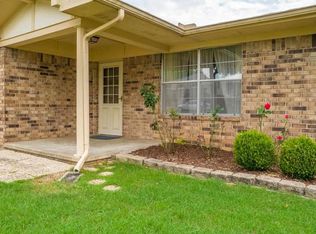 9 Hampton Ln, Jacksonville, AR 72076