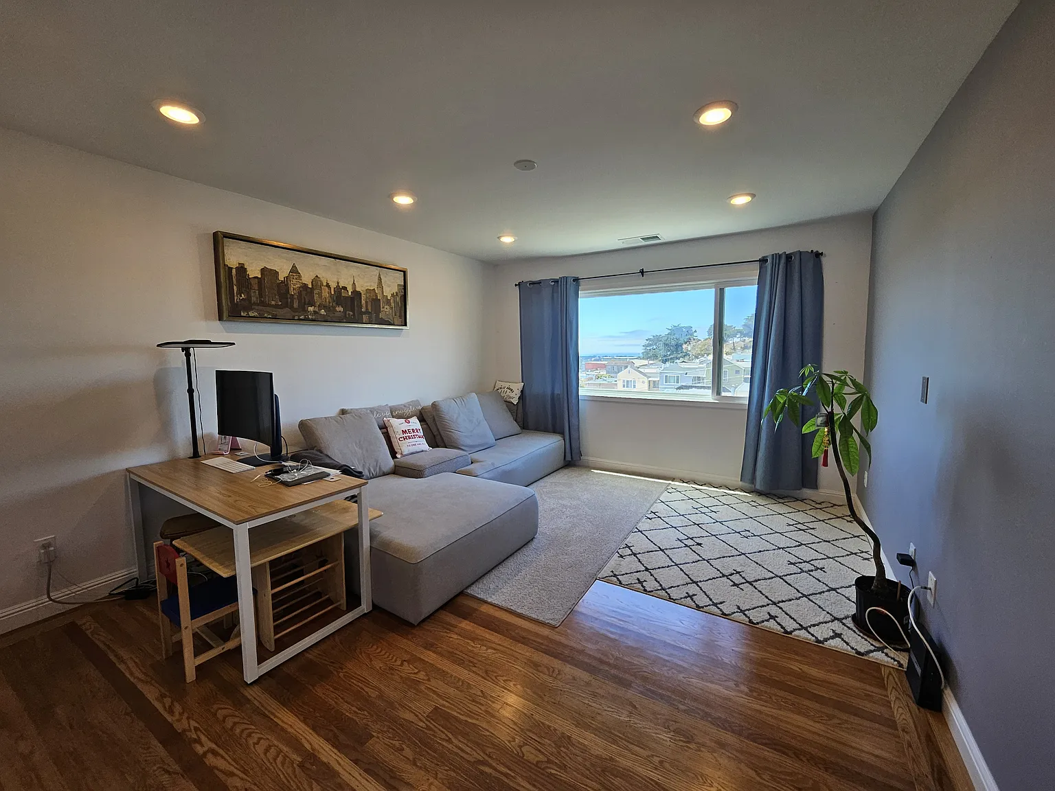 2 bed, 850 sqft, $3,500 — Photo 2