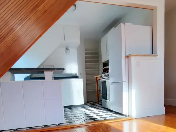 153 Ivy St #3, Providence, RI 02906