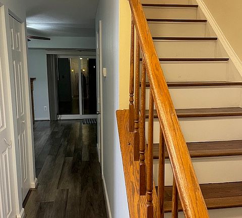 2nd image of 46705 Atwood Sq #109