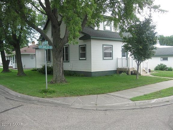2nd image of 451 1st Ave N