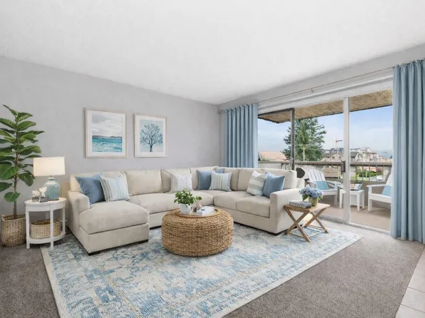 9477 Cook St #302, Chilliwack, BC V2P 4J8