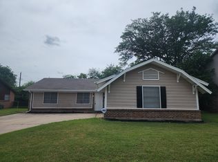 316 Steeple Ridge Rd, Everman, TX 76140