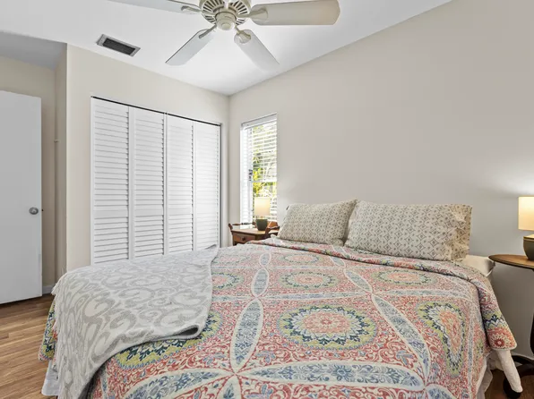 836 NW 9th Way, Boynton Beach, FL 33426