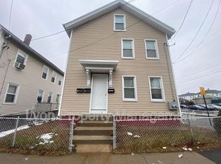 415 Weeden St FLOOR 2, Pawtucket, RI 02860