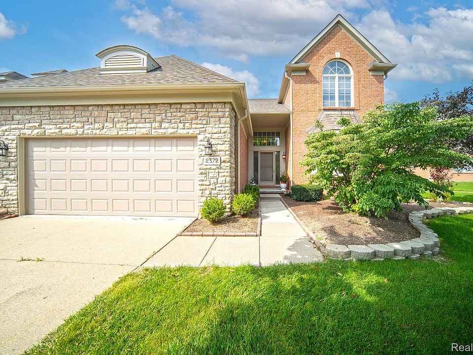 1st image of 2372 Lexington Cir N