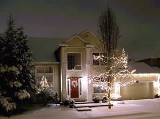 8998 SW Ashford St, Tigard, OR 97224