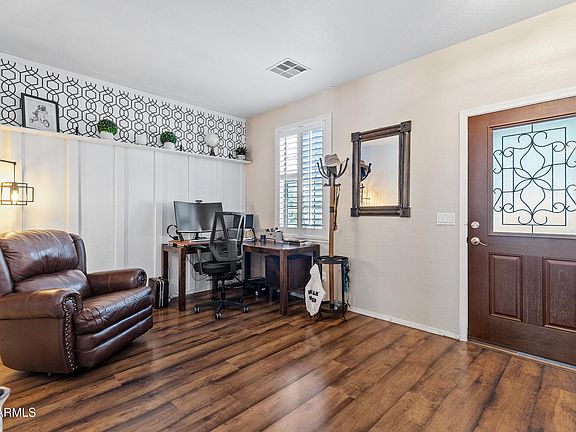 4th image of 44213 W ASKEW Drive
