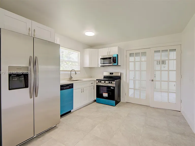 3327 Sapphire Rd — Photo 11