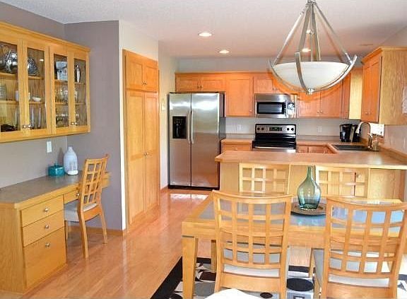 3rd image of 20857 Granada Avenue Ct N